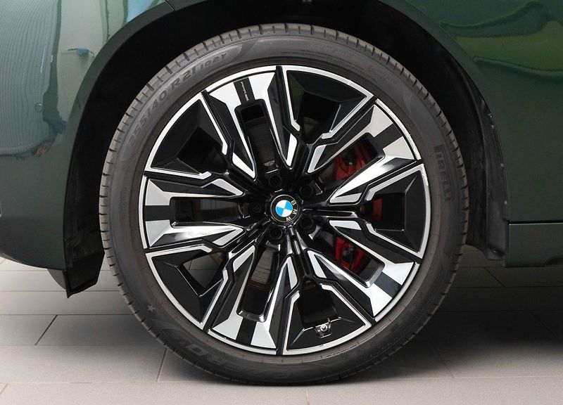 BMW X3 M50 xDrive - fotka 6 z 22