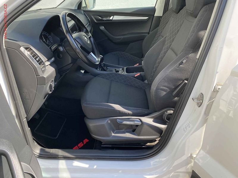 Škoda Karoq (2018) 1.0 TSi, Ambition, navi - fotka 9 z 16