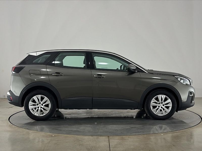 Peugeot 3008 Active - fotka 16 z 27