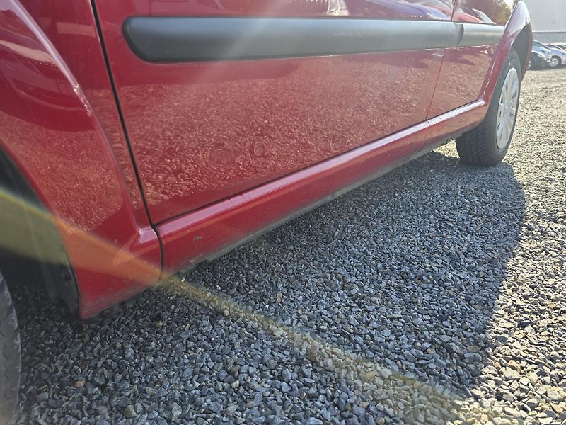 Citroën C3 1.1 i  - fotka 19 z 23