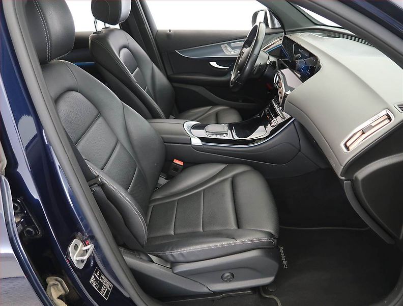 Mercedes-Benz EQC (2021) 400 4MATIC, SoH 95% - fotka 9 z 34