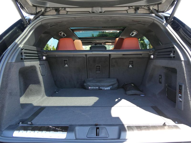 Land Rover Range Rover Sport (2026) SV P635 - fotka 37 z 43