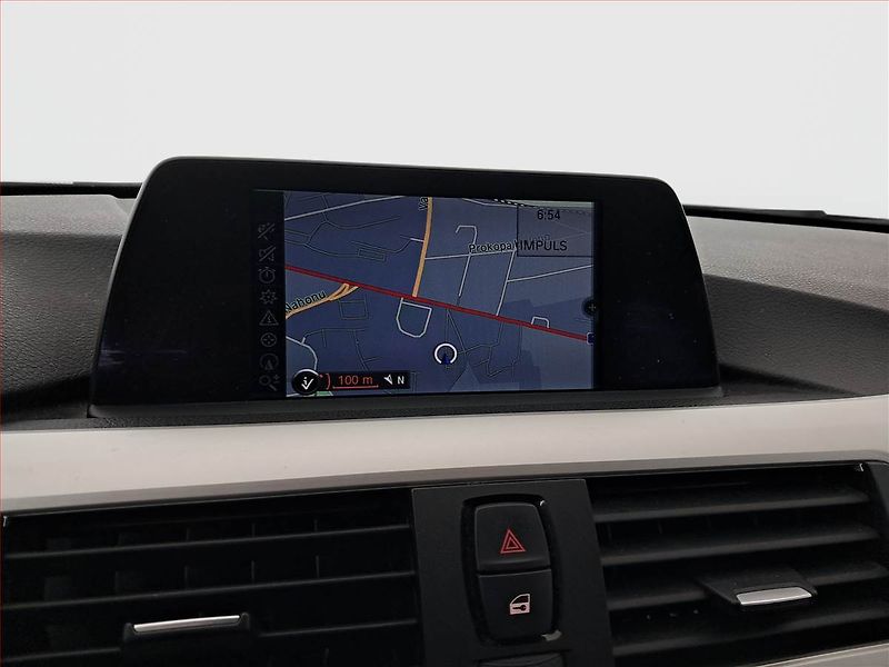BMW Řada 3 (2013) 320 d xDrive, 4X4, Navi - fotka 13 z 17