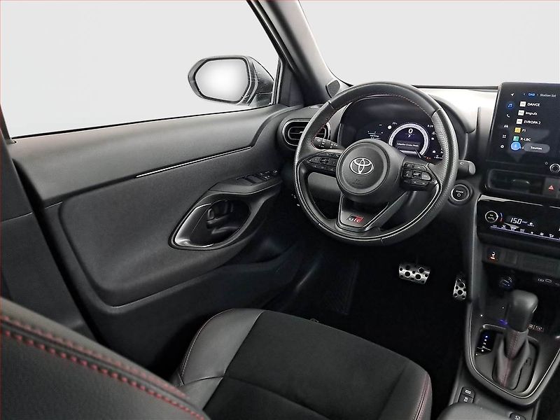 Toyota Yaris Cross (2024) GR Sport 1.5 VVT-iE - fotka 7 z 21