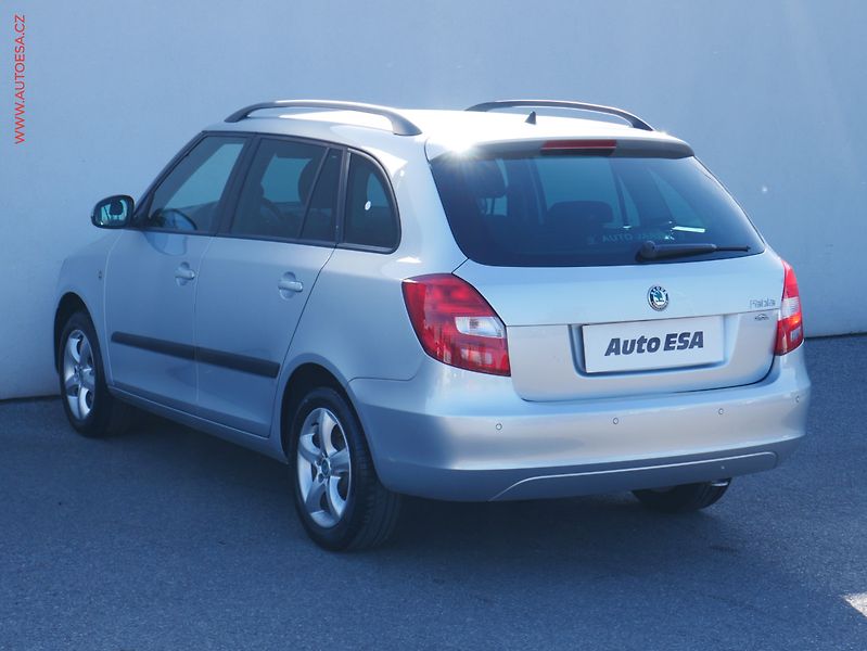 Škoda Fabia (2013) 1.2 TSi, ČR, Elegance - fotka 6 z 21