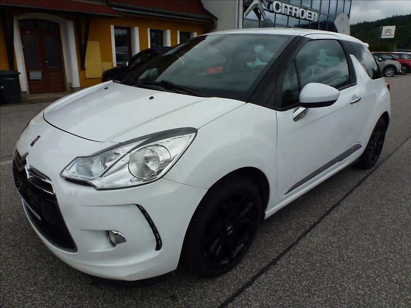 Citroën DS3 1,6 16V VTi THP SportChic - fotka 2 z 51