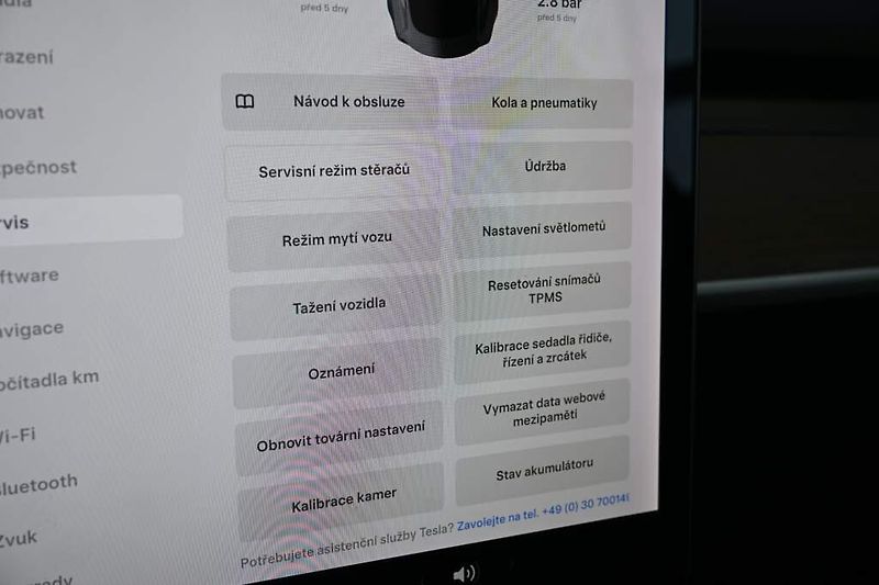Tesla Model 3 (2019) RWD LED Kamera Range Plus 225K - fotka 24 z 34