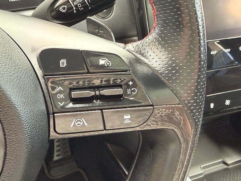 Hyundai Tucson 1.6-HYBRID-PREMIUM-N-LINE - fotka 29 z 41