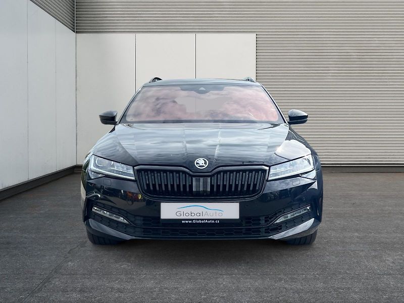 Škoda Superb (2022) SPORTLINE 2.0TSI 206kW 4x4 DPH - fotka 2 z 37