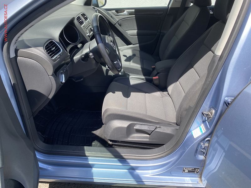 Volkswagen Golf (2009) 1.4TSi, DSG, park.asist - fotka 9 z 16