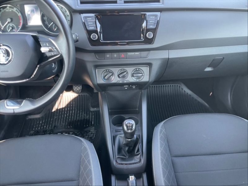 Škoda Fabia 1,0 TSI 70 Ambition - fotka 10 z 11