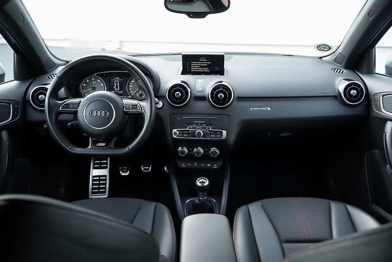 Audi S1 2.0 TFSI 170kW quattro - fotka 32 z 46