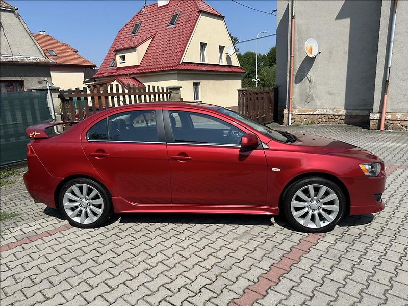 Mitsubishi Lancer 1,8 tažné - fotka 2 z 22