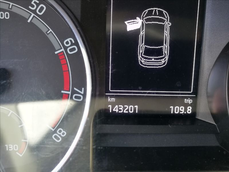 Škoda Rapid 1,0 TSi Ambition - fotka 6 z 17