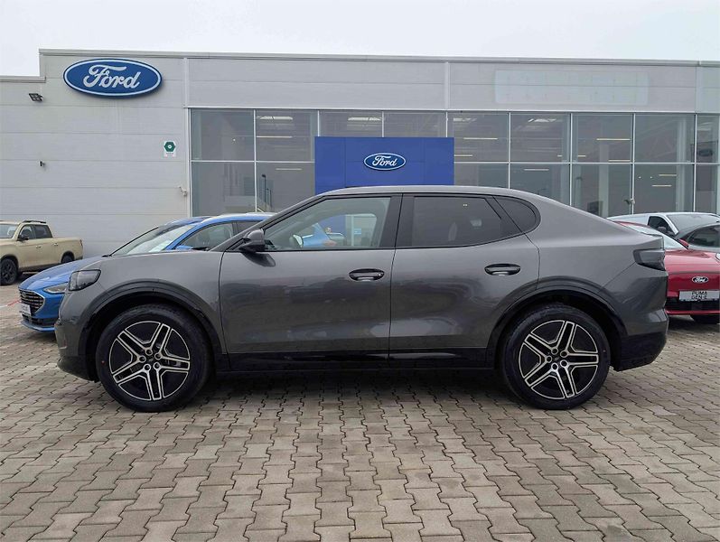 Ford Capri (2025) Premium, 5dveřová, 77 kWh prod - fotka 2 z 18