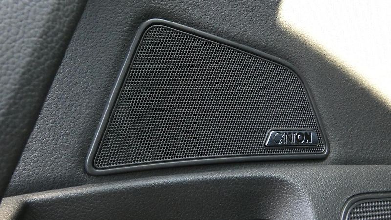 Škoda Superb 2,0 TDI DSG Style - fotka 24 z 26