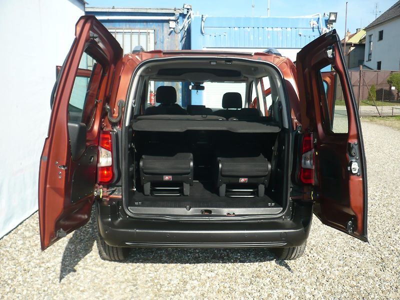 Peugeot Rifter 1.5HDI 75Kw 7Míst Klima - fotka 27 z 30