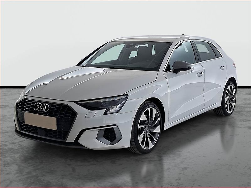 Audi A3 (2020) S-Line 30 TFSI - fotka 2 z 21