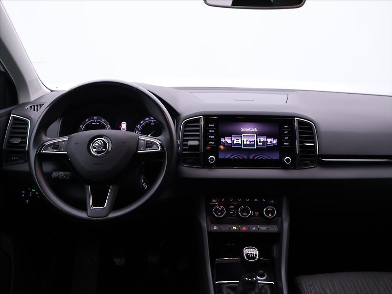 Škoda Karoq 1,5 TSI 110kW Style CZ 1.Maj - fotka 26 z 33