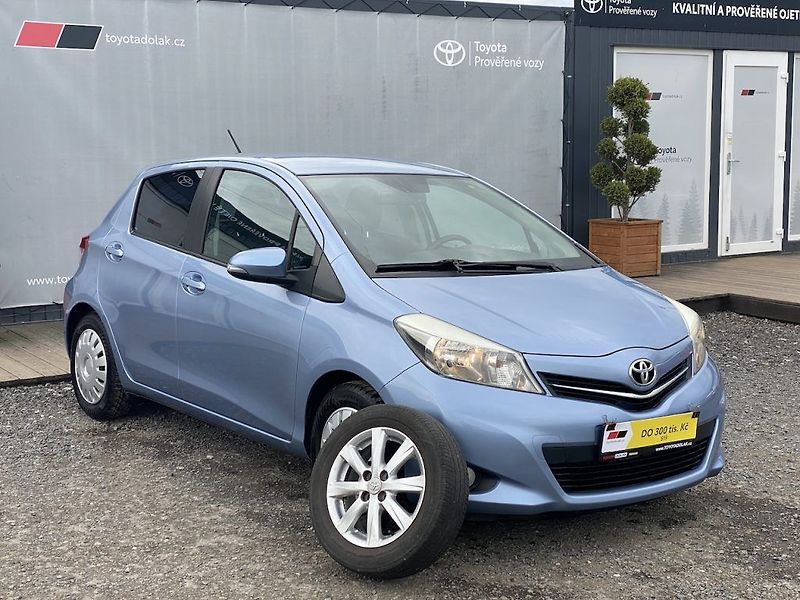 Toyota Yaris 1.33i, ČR, Active, automat - fotka 1 z 10