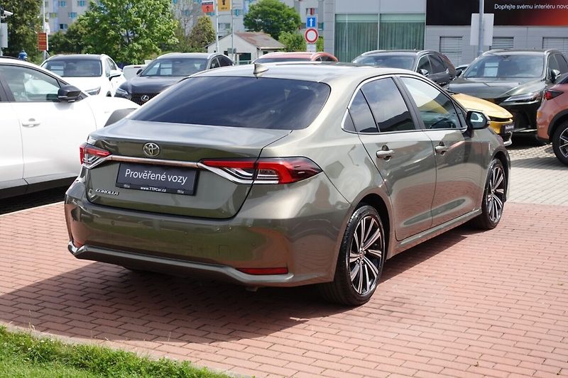 Toyota Corolla 1.5TNGA 125 - 6 MT Comfort + S - fotka 4 z 32