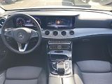 Mercedes-Benz Třídy E E 220d 4M AVANTGARDE - náhled 9