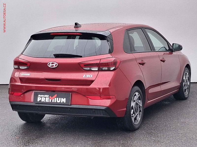 Hyundai i30 (2025) 1.0 T-GDi, ČR, Navi, kamera - fotka 4 z 19
