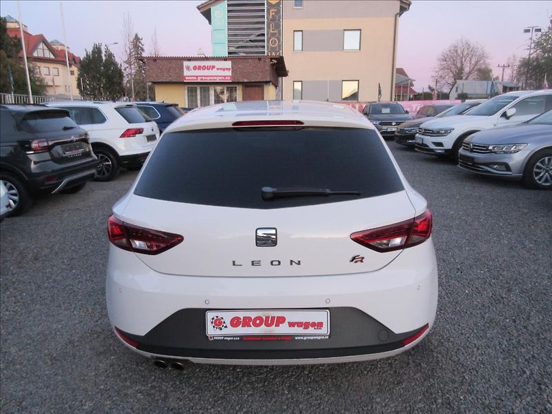 Seat Leon 1,4 TSI Led FR Top Stav - fotka 5 z 16