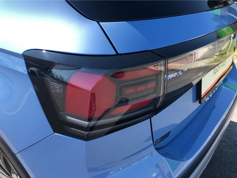 Volkswagen T-Cross Love 1.0 TSI 85 kW 6G - fotka 25 z 28
