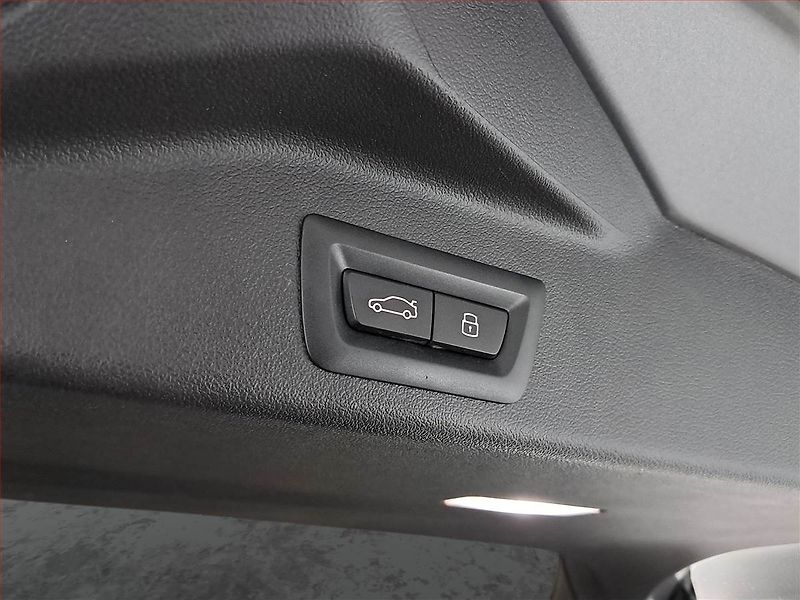BMW X5 (2023) xDrive30d - fotka 18 z 31
