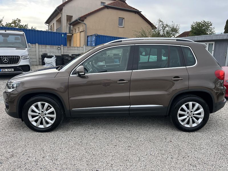 Volkswagen Tiguan (2012) 2.0 TDI 103 KW 4x4 - fotka 4 z 21