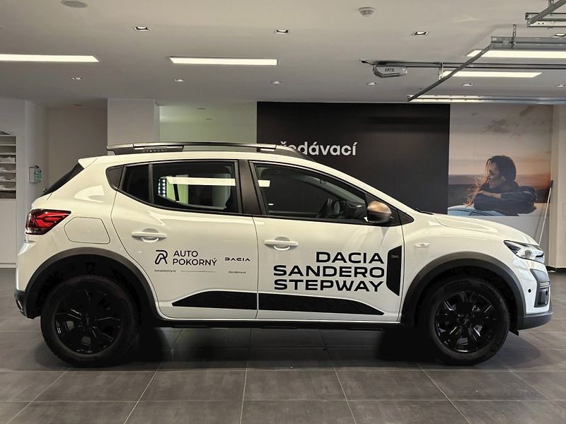 Dacia Sandero (2025) Stepway Extreme Eco-G 100 - fotka 5 z 10