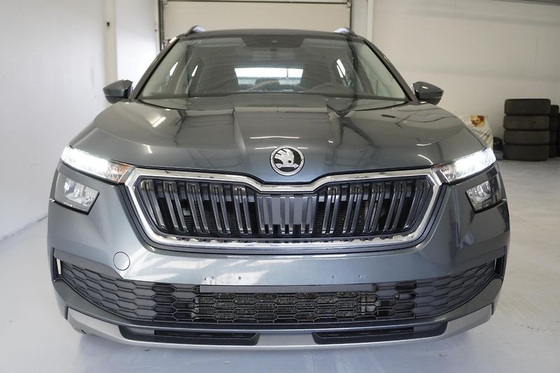 Škoda Kamiq 1.6 TDI AMBITION DSG - fotka 2 z 28