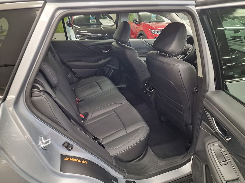 Subaru Outback (2025) 2.5 COMFORT/LIMITED 4WILD 2025 - fotka 32 z 57
