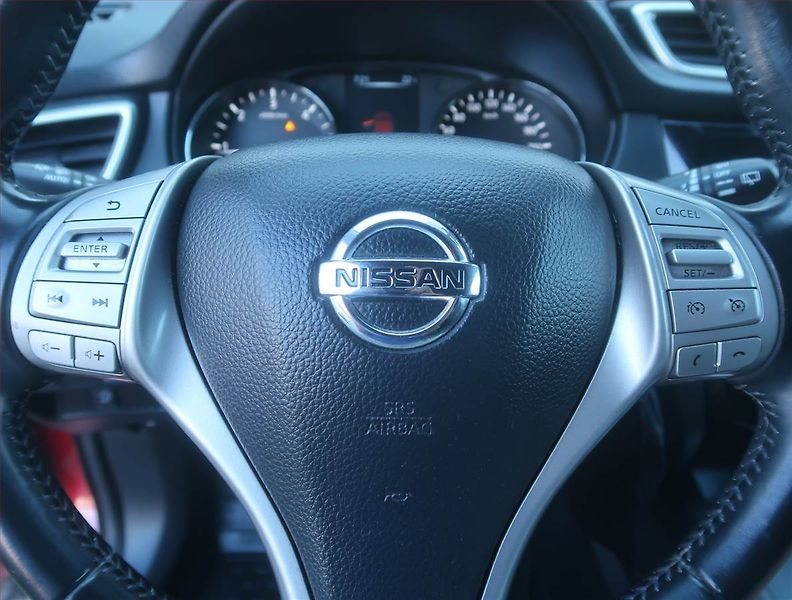 Nissan Qashqai (2014) Tekna 1.5 dCi, Serv.kniha - fotka 15 z 15