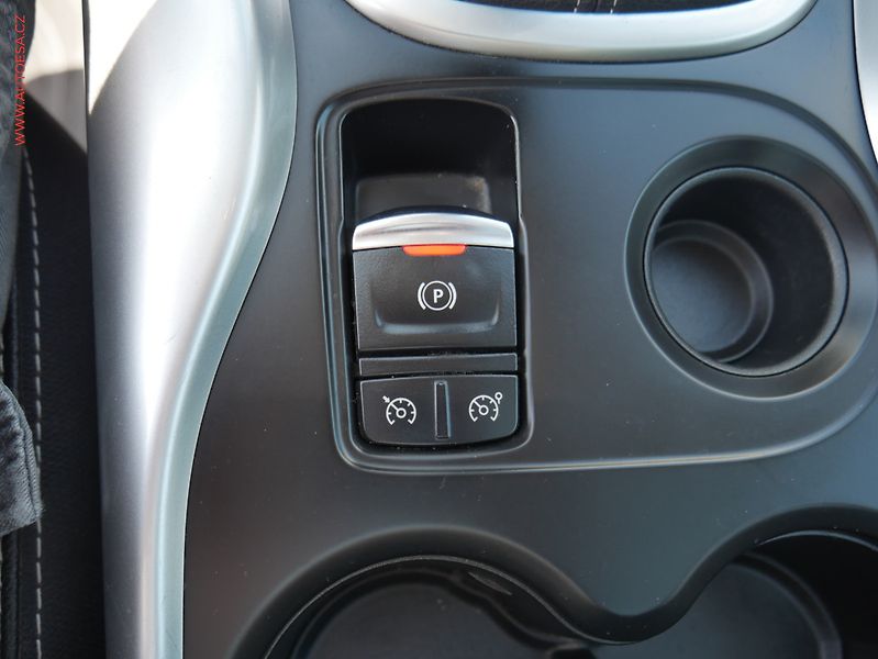 Renault Kadjar (2017) 1.2 TCe, ČR, AC, panor - fotka 14 z 15