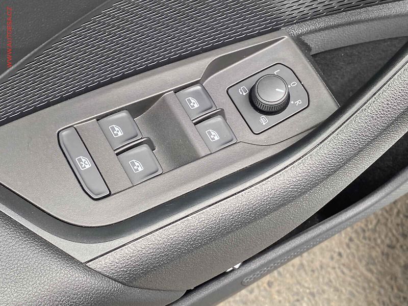 Škoda Octavia (2022) 2.0 TDi, ČR, Style, DSG, LED - fotka 11 z 17