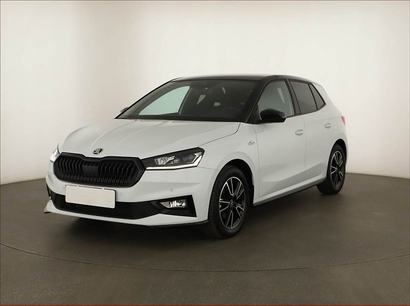 Škoda Fabia (2025) 1.0 TSI, Monte Carlo, FullLed - fotka 2 z 17