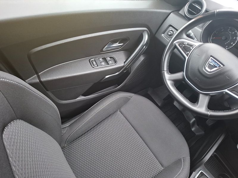 Dacia Duster (2020) 1.0TCe 74kW -1.MAJITEL-T.ZAŘ. - fotka 12 z 31