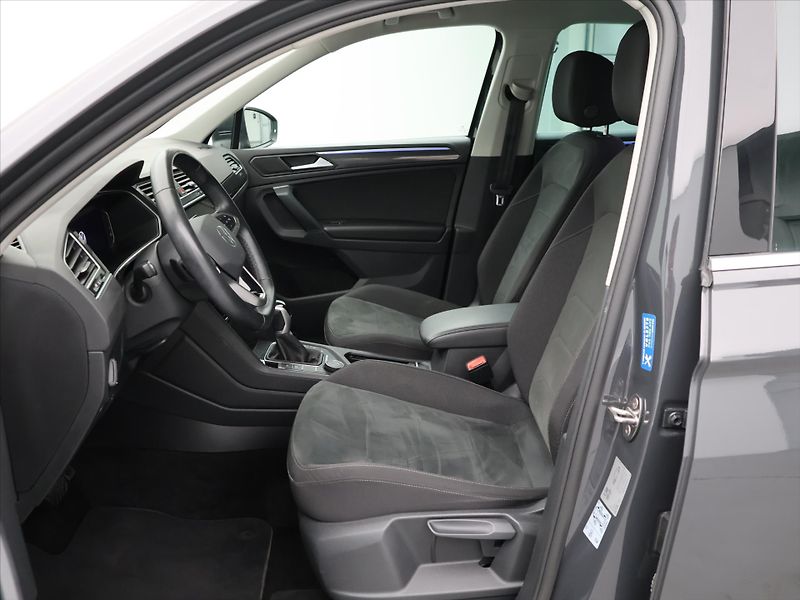 Volkswagen Tiguan 2,0 TSI 140kW 4MOT DSG DPH Ele - fotka 11 z 33