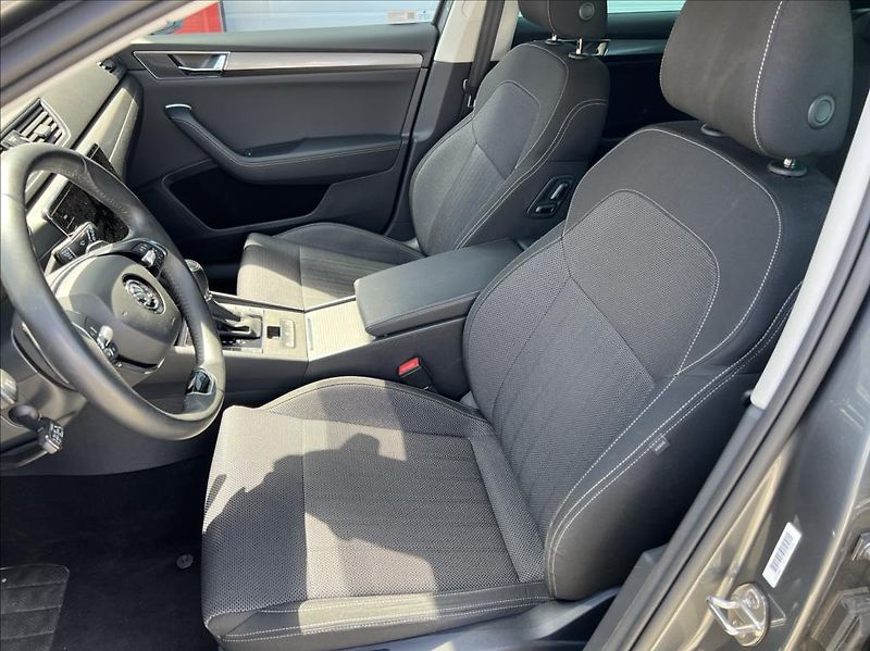 Škoda Superb 2,0 TDi DSG STYLE záruka - fotka 5 z 17