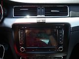 Škoda Superb (2012) 2.0 TDi, ČR, Ambition - náhled 17