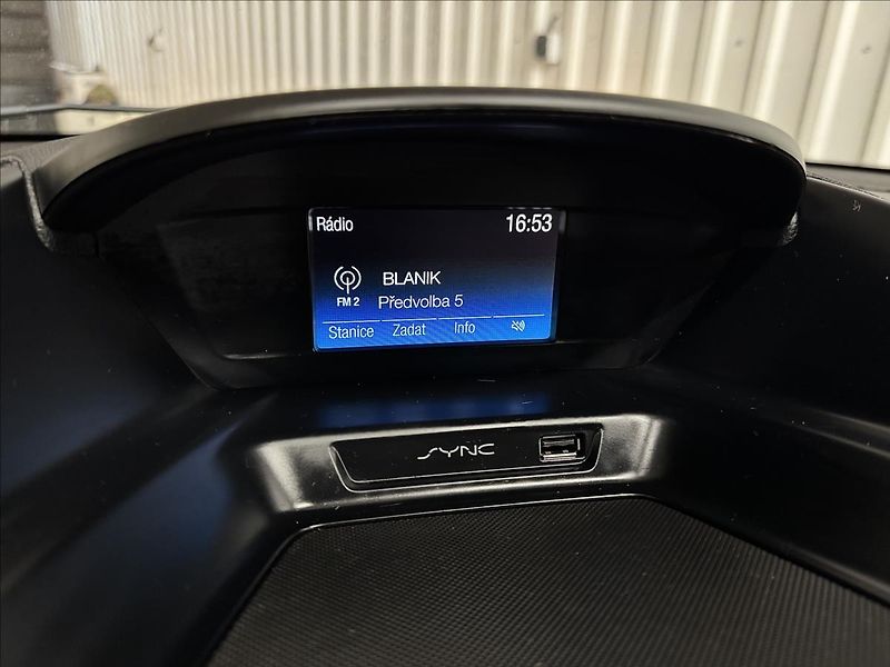 Ford Kuga 1.5EB 110kW TITANIUM 2XALU - fotka 21 z 36