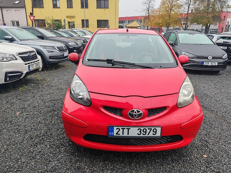 Toyota Aygo 1.0  - fotka 3 z 20