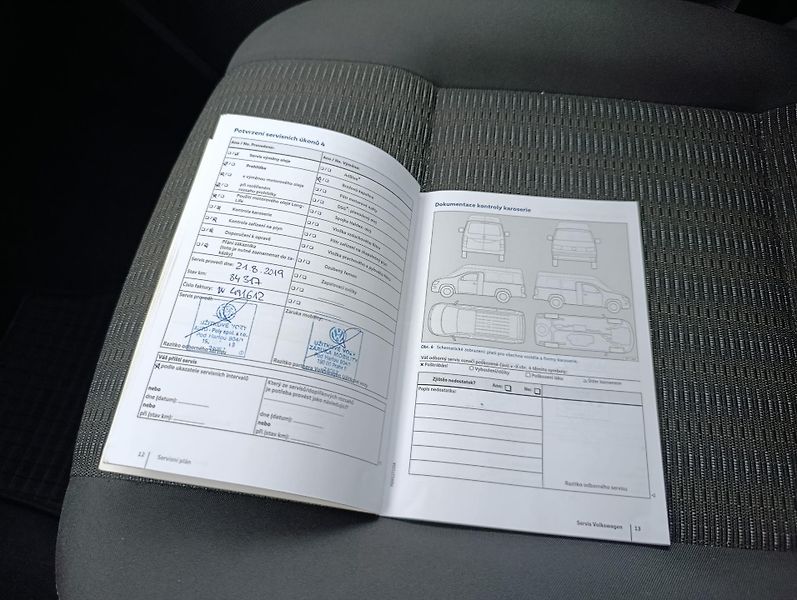 Volkswagen Multivan 2.0TDI 110kW ČR - fotka 32 z 35