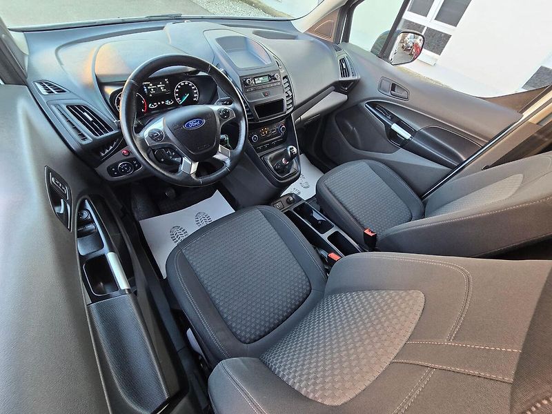 Ford Transit Connect L2 1.5 74kw Trend 1.Maj. ČR - fotka 11 z 28
