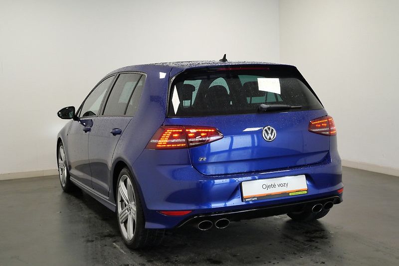 Volkswagen Golf - fotka 7 z 22