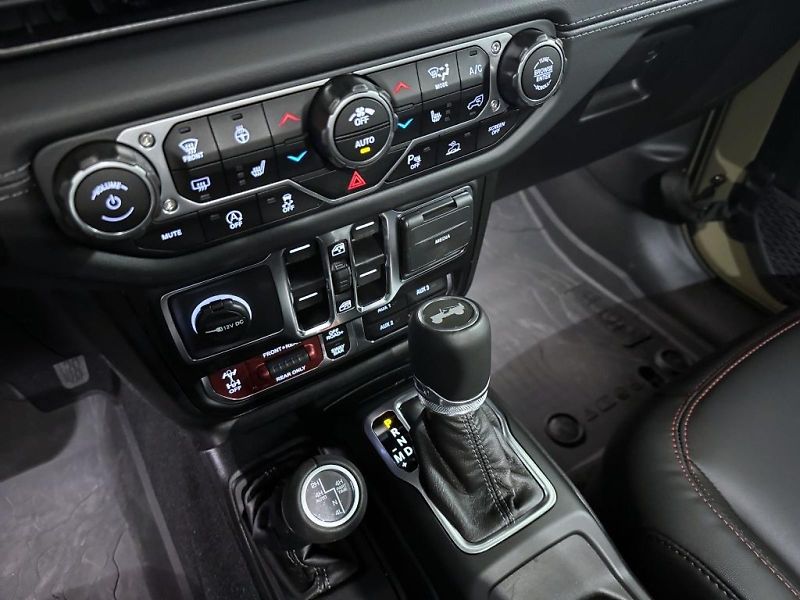 Jeep Wrangler (2026) Unlimited 3,6 V6 290k AT8 Rubi - fotka 20 z 24