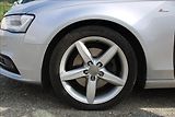 Audi A4 2,0 TDi  AUTOMAT, S-LINE - náhled 25
