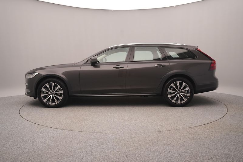 Volvo V90 CC B4 AWD PLUS CZ REZERVACE - fotka 7 z 51
